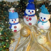 Recy vianočná dekorácia trio snehuliakov