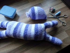 Ponožkové mačičky (fotopostup) - obrázok 4