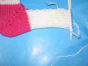 Pletené ponožky na dvoch ihliciach (fotopostup) - obrázok 8