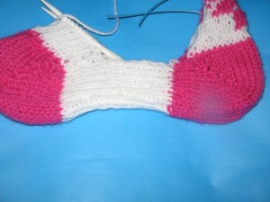 Pletené ponožky na dvoch ihliciach (fotopostup) - obrázok 9