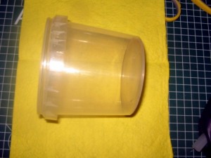 Košíček z plastového vedierka - obrázok 2