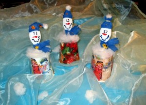 Recy snehuliaci z plastových lyžičiek (fotopostup) - obrázok 10