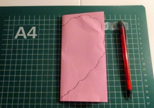 Valentínska papierová girlanda plná srdiečok (fotopostup) - obrázok 2