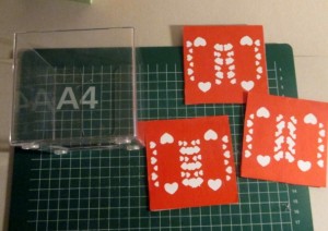 Papierové podložky pod šálky a poháre v obale (fotopostup) - obrázok 4