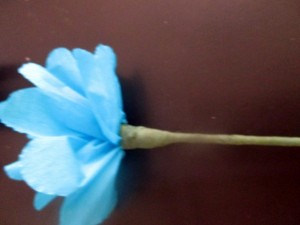 Kvety z krepového papiera (fotopostup) - obrázok 23