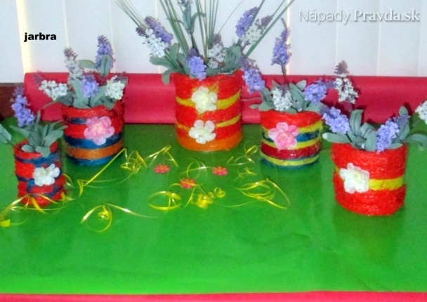 Recy veci: Ozdobené plechovky na bylinky a kvetinky do exteriéru (fotopostup)