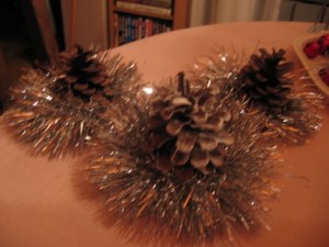 Elegantný vianočný stromček - dekorácia - obrázok 3