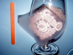 Zdobenie pohárov čipkou - obrázok 5