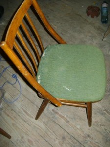 Recyklácia stoličky - obrázok 2